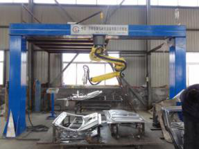 機器人三維激光切割工作站-濟南冠森自動化設(shè)備有限公司